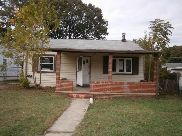 116 Compass Rd, Middle River, MD 21220