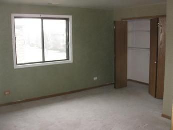 15709 Peggy Ln #9, Oak Forest, IL 60452