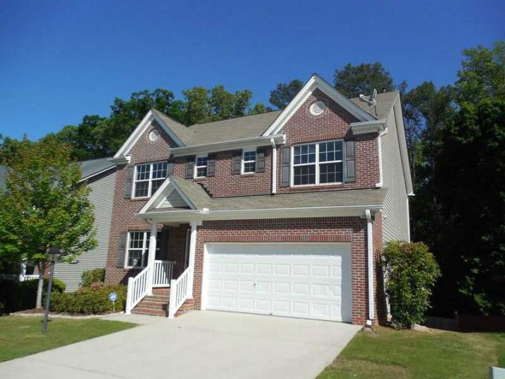 826 Hawthorn Ln, Grayson, GA 30017