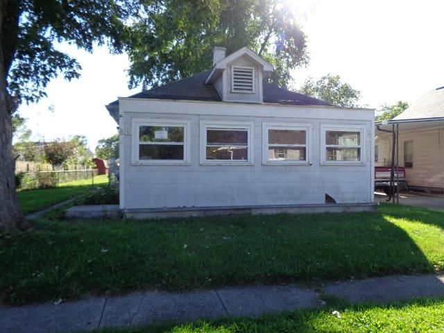610 Lake Ave, Franklin, OH 45005