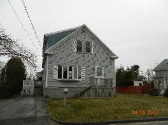 16 Narragansett Blvd, Fairhaven, MA 02719