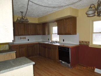 543 S Royston Rd, Eaton Rapids, MI 48827