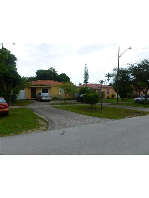 35 SW 63 CT, Miami, FL 33144