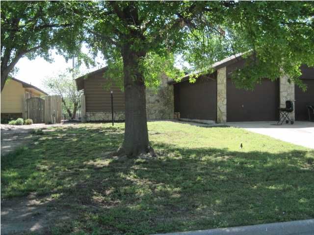 1574 N Brunswick St, Wichita, KS 67212
