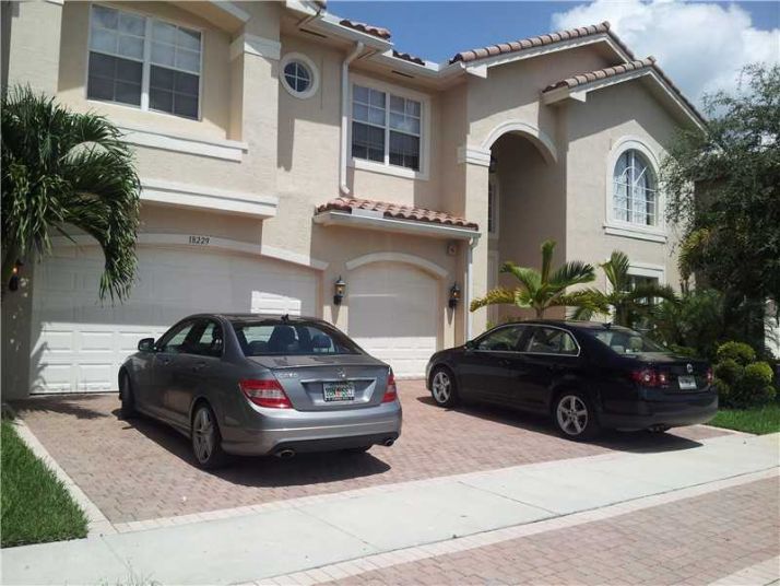 18229 SW 54TH ST, Hollywood, FL 33029