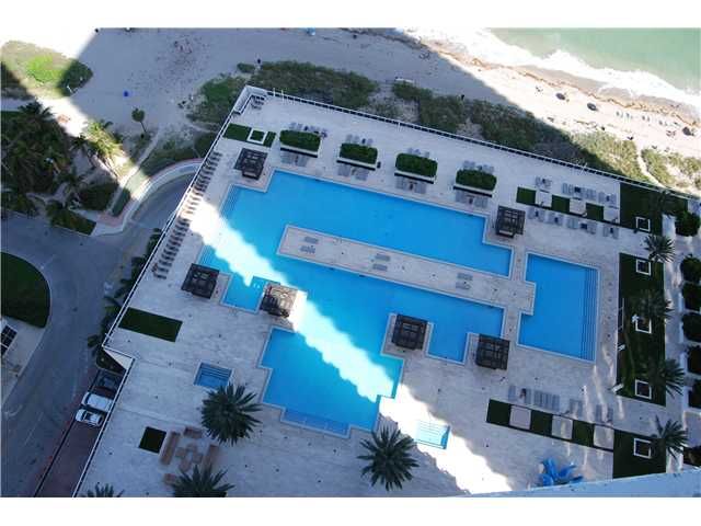 1800 OCEAN DR # 3103, Hallandale, FL 33009