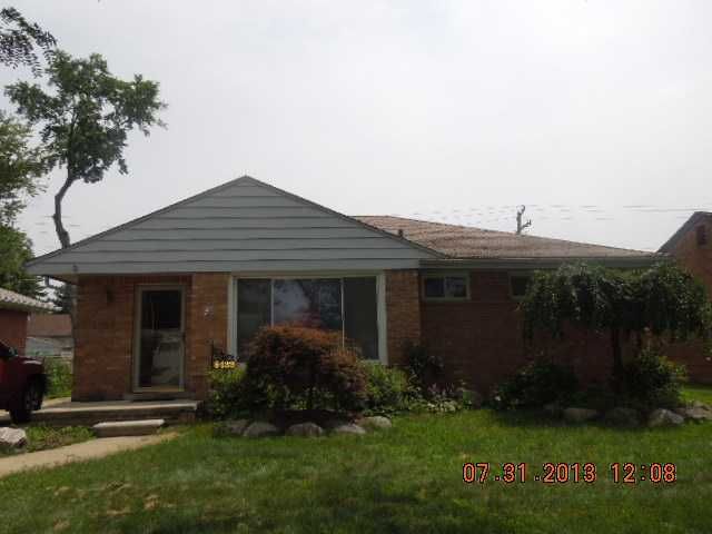 8422 Winston Ln, Dearborn Heights, MI 48127