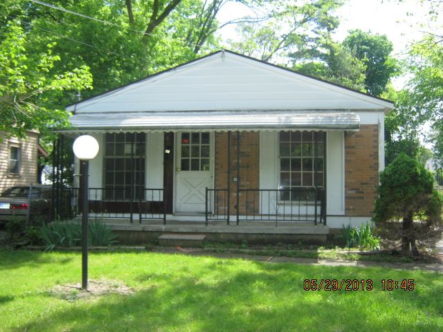89 S Ardmore, Pontiac, MI 48342
