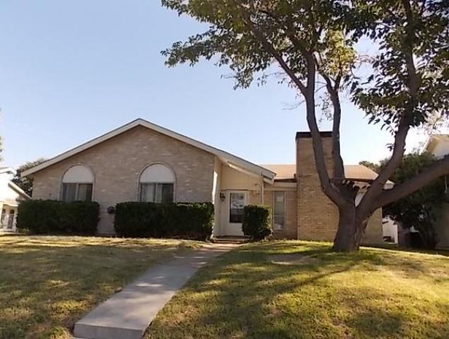 4605 Redwood Dr, Garland, TX 75043