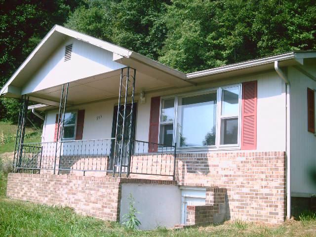 695 Hamner Ave, Norton, VA 24273