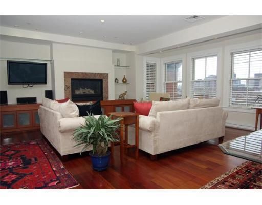 1 Monument Square #D, Charlestown, MA 02129