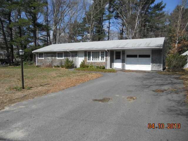 47 Harcourt Ave, Lakeville, MA 02347