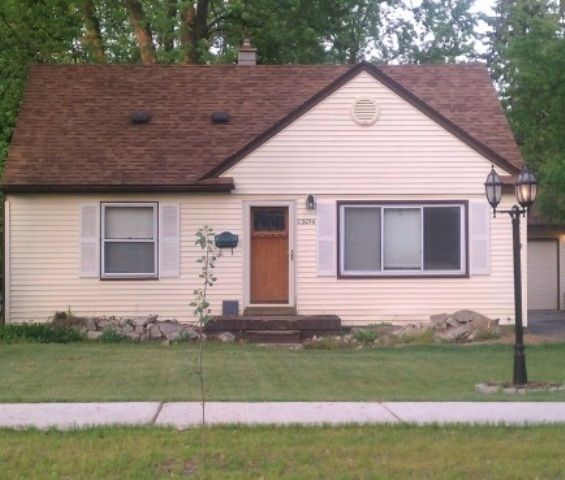 23096 Hawthorne Street, Farmington, MI 48336