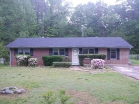 2327 Pinetree Ln SW, Marietta, GA 30060