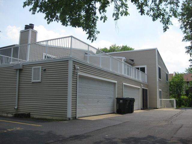 2250 N Baldwin Way Unit 2, Palatine, IL 60074