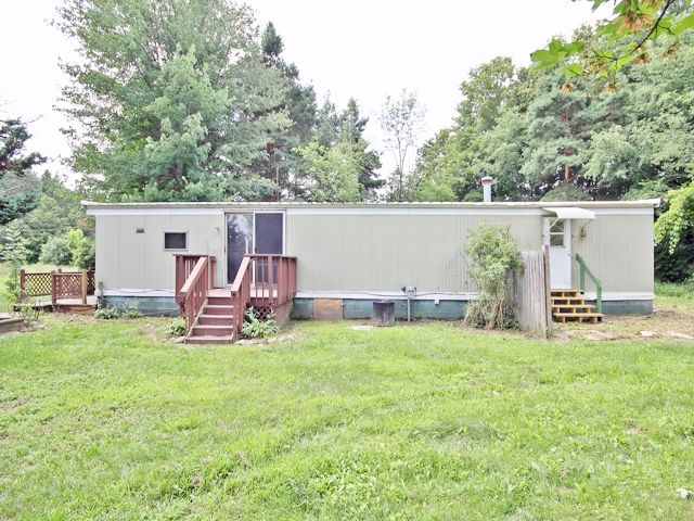 42964 28th Ave, Paw Paw, MI 49079