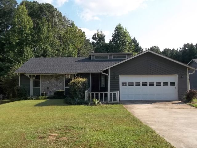 758 Fieldstone Dr, Jonesboro, GA 30238