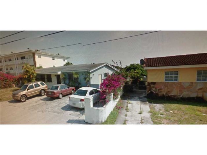 1170 W 74 ST, Hialeah, FL 33014