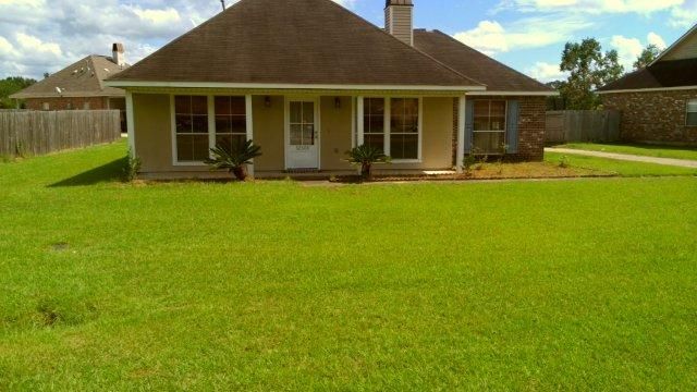 32508 Magnolia Ct, Denham Springs, LA 70706