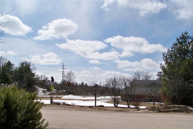 6285 Center Rd, Traverse City, MI 49686