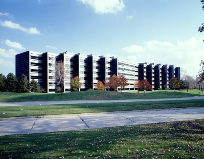 4 & 6 Parklane Boulevard, Dearborn, MI 48126