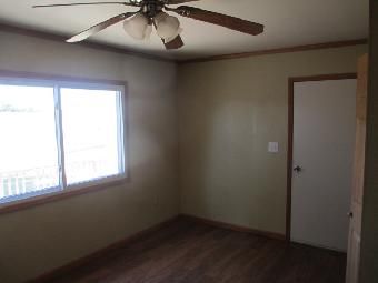 210 8th St E, Milan, IL 61264