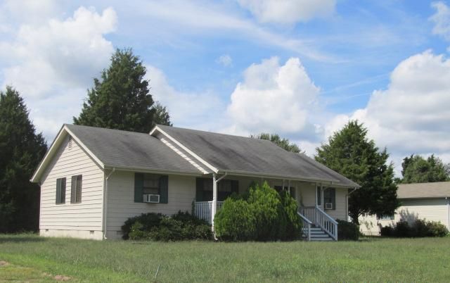2811 Wakefield Street, Colonial Beach, VA 22443
