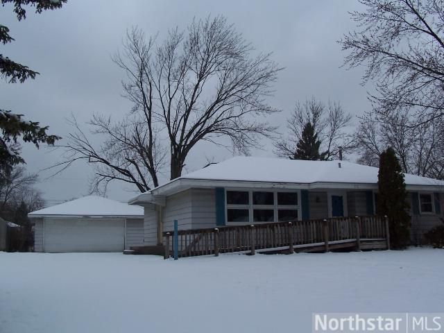 7113 Girard Ave N, Minneapolis, MN 55430