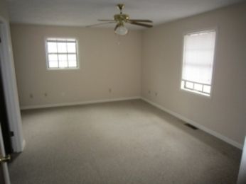 256 Beechwood Dr, Lexington, TN 38351