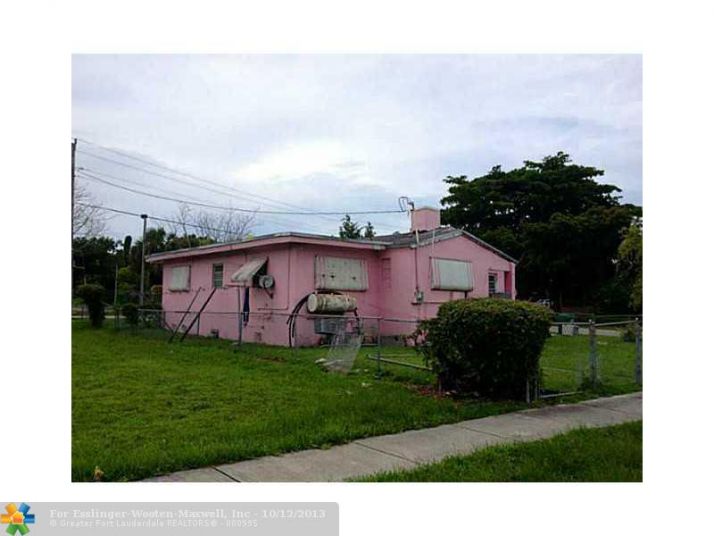 1800 NW 75 ST, Miami, FL 33147