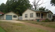 1006 Frances St Tuscumbia, AL 35674