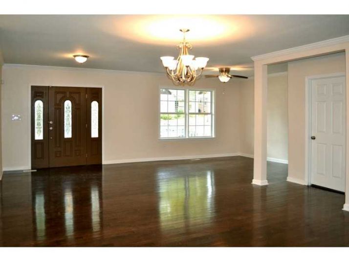 2483 Memorial Drive, Atlanta, GA 30317
