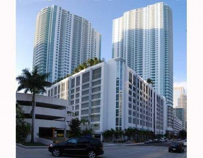 951 BRICKELL AV # 4100, Miami, FL 33131