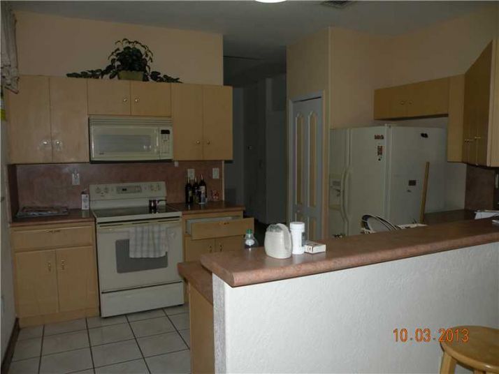1045 NW 135 CT, Miami, FL 33182