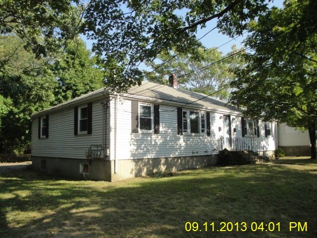8 -10 Arnold St, Braintree, MA 02184