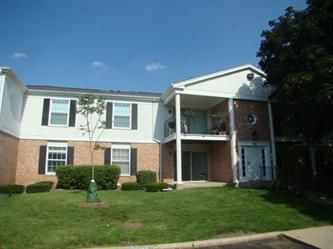 963 Golf Course Rd #2, Crystal Lake, IL 60014