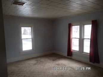 409 W Reynolds St, Pontiac, IL 61764