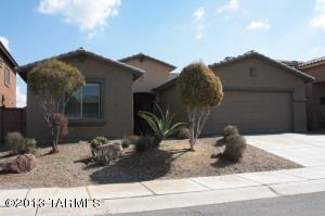 8120 N Wayward Star Dr, Tucson, AZ 85743