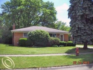 21924 Leyte St, Farmington, MI 48336