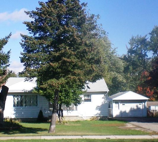 3312 Pontiac Lake Rd, Waterford, MI 48328