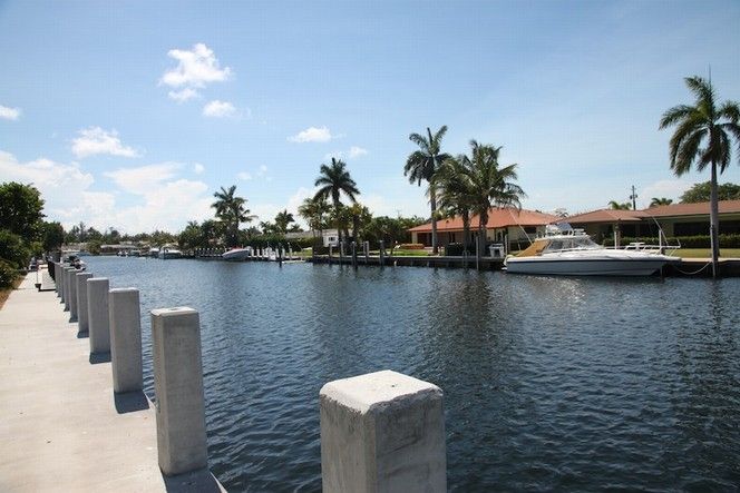 418 POINCIANA DR, Hallandale, FL 33009