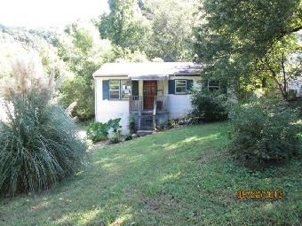 106 Mount View Dr, Rossville, GA 30741