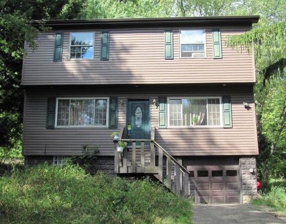 5542 Lakeside Dr, Gibsonia, PA 15044