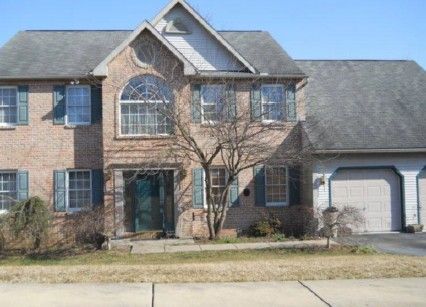 211 Ivy Lane, Douglassville, PA 19518