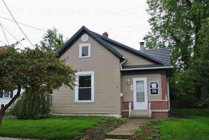 603 Middle St, Wapakoneta, OH 45895