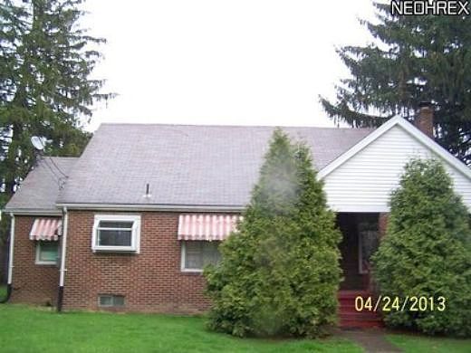 Carnegie Avenue, Niles, OH 44446