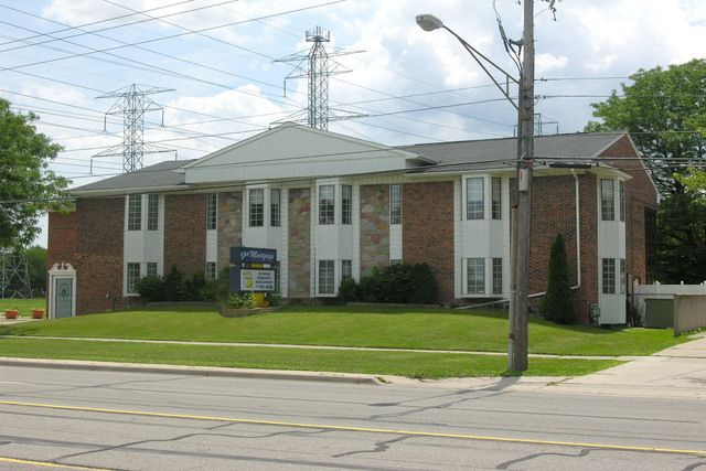 12500 Thirteen Mile Road, Warren, MI 48093