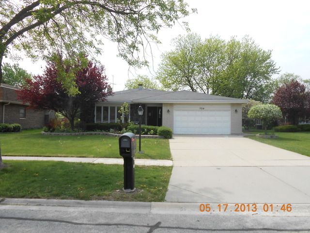 7214 Exner Rd, Darien, IL 60561