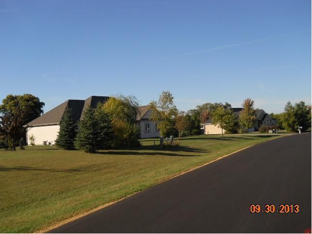 2119 Ridge Wood Ln, Dixon, IL 61021