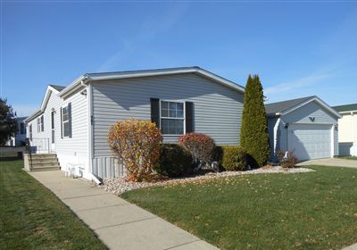 77 Begonia Dr., Matteson, IL 60443